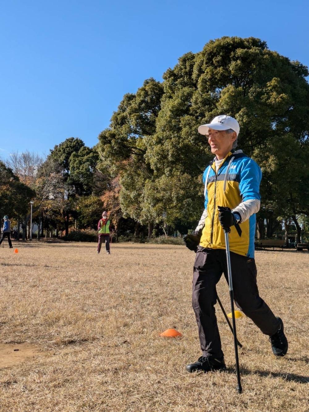 LINE_ALBUM_20241212  木曜例会_250522_2