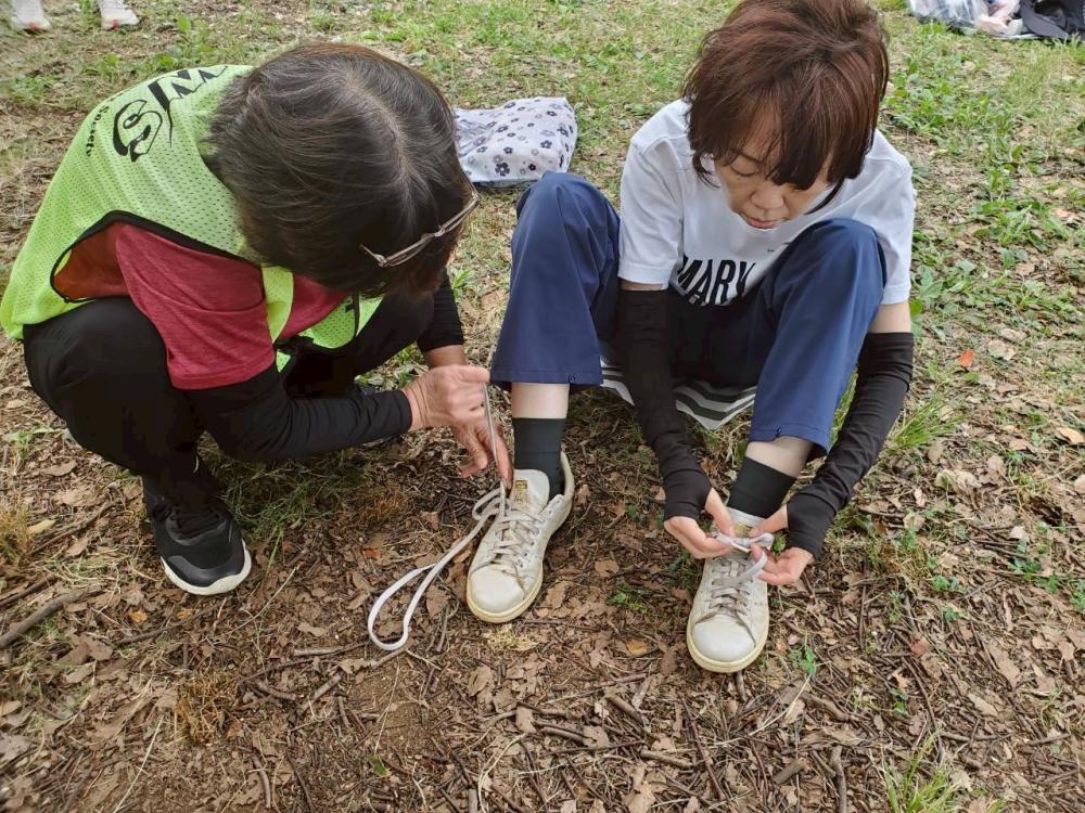 DCE7BF5C-873E-4895-8169-6C4B0F4764D9